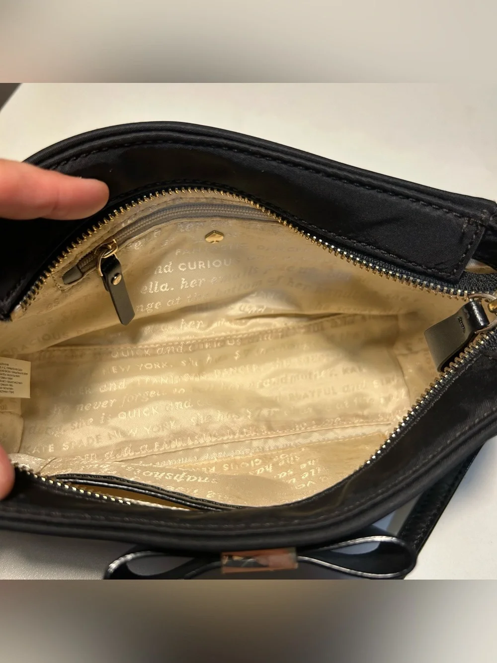 Kate Spade Black Nylon Crossbody Shoulder Bag Bow Detail Classic Leather Strap